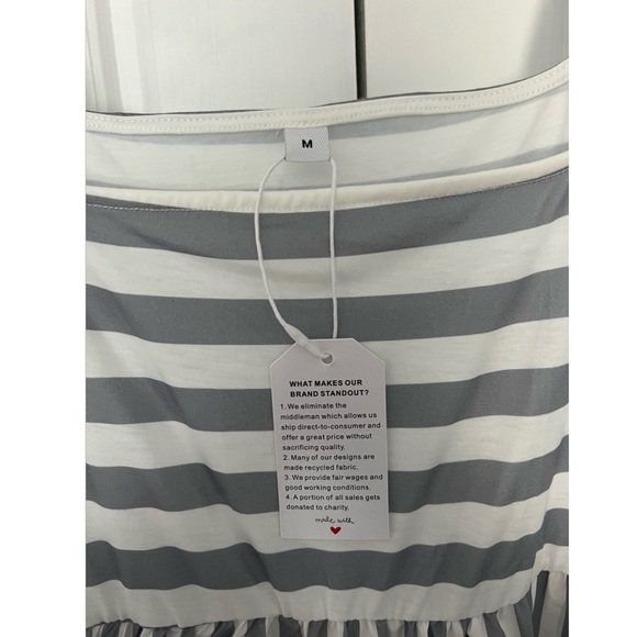 Striped Print Sleeveless Maxi Dress - Picture 4 of 4